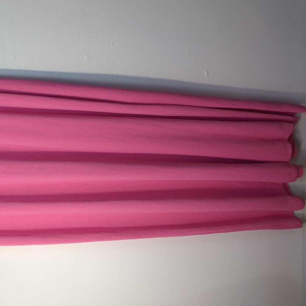Sleeveless Pink Maxi Dress - Picture 4 of 10
